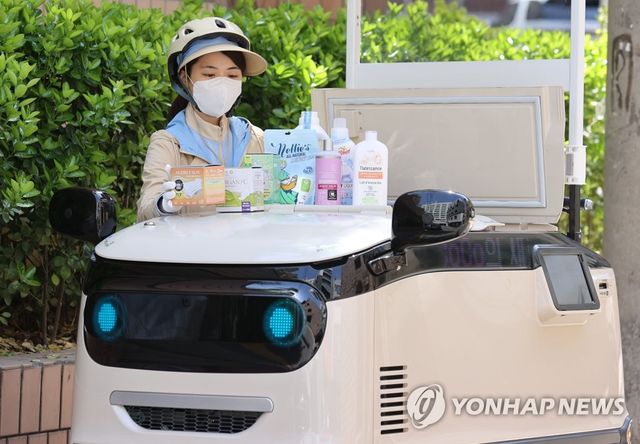 에이치와이의 식품 배달원 'hy 프레시매니저'