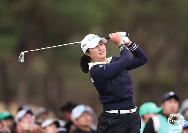 티샷하는 마다솜