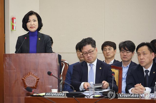 인사말하는 이진숙 방송통신위원장