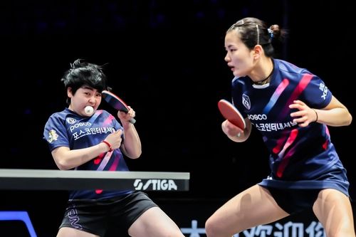 WTT 컨텐더 타이위안 여자복식에 나선 김나영(오른쪽)과 유한나