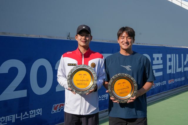 김동주(왼쪽)와 한선용.