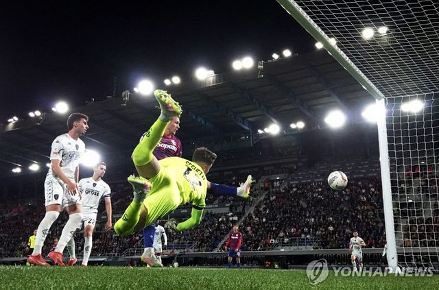 테이스 달랑가의 결승 골 순간.