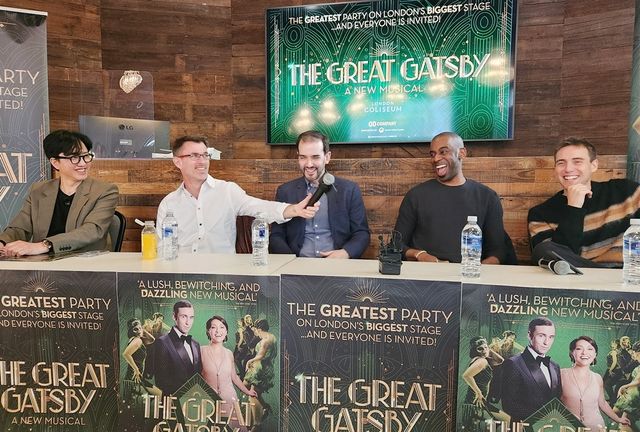 밝게 웃는 '위대한 개츠비' 팀