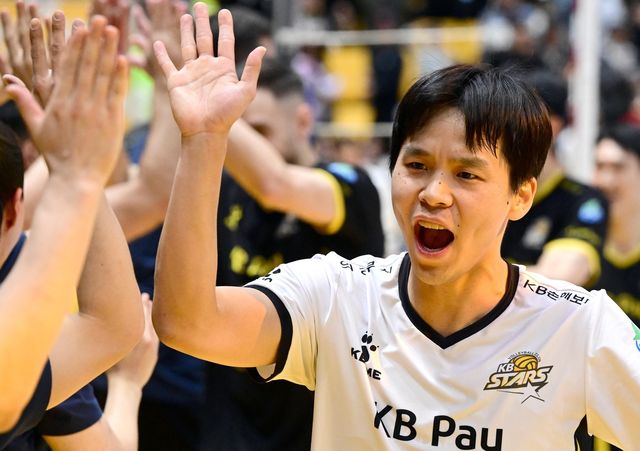 KB손해보험에서 뛰었던 베테랑 리베로 정민수