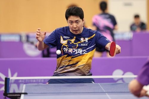 한국거래소 임종훈의 종별선수권 경기 장면