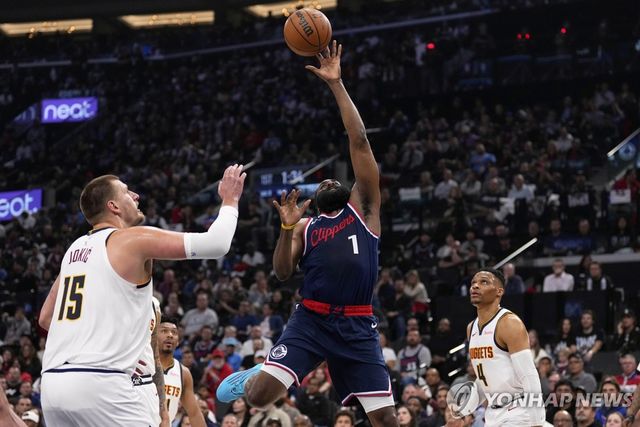 공격하는 제임스 하든