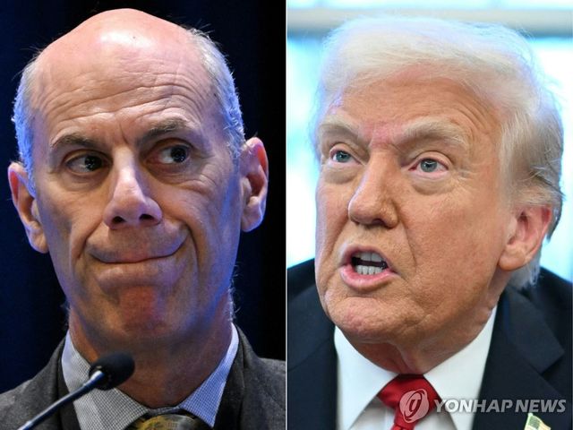 워싱턴DC 연방법원의 제임스 보스버그 판사와 트럼프 대통령