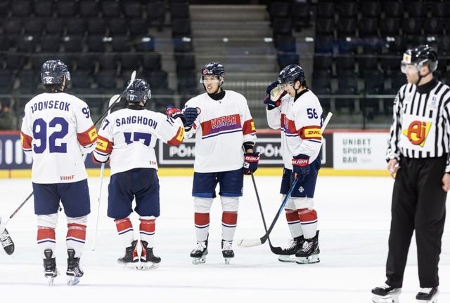 크로아티아전에서 승리한 한국 아이스하키 대표팀