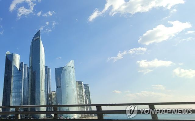 부산 맑은 날씨