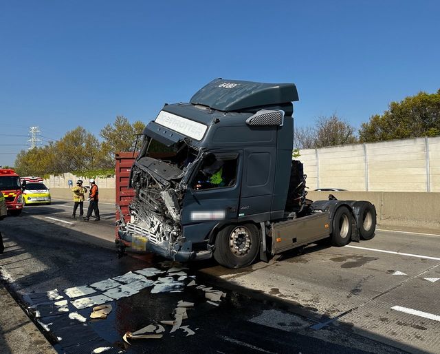 사고가 난 트레일러 차량