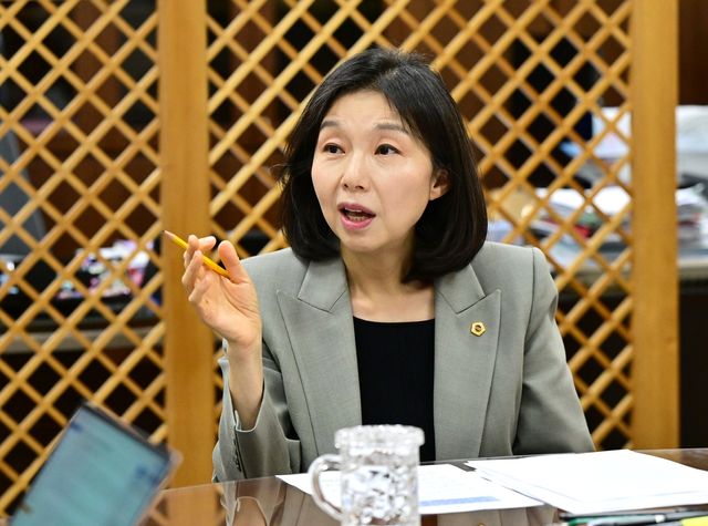 연합뉴스와 인터뷰하는 최호정 서울시의회 의장