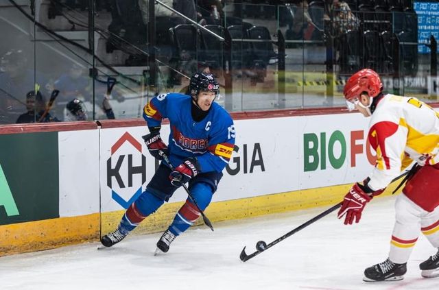 2골을 넣은 중국전 승리의 주인공 주장 김상욱