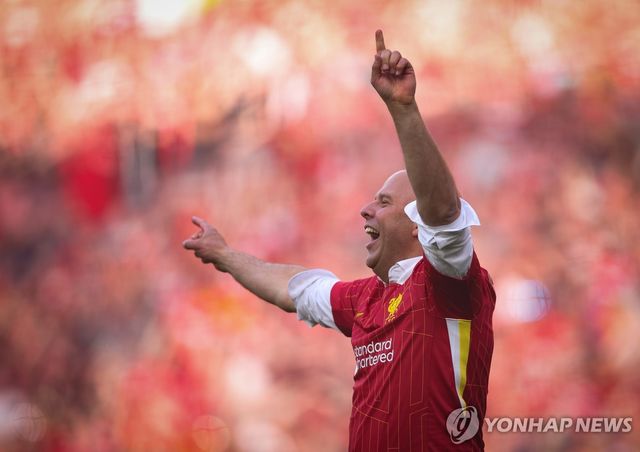 리버풀의 우승을 기뻐하는 아르네 슬롯 감독