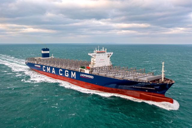 HD현대삼호가 건조한 1만6천TEU급 컨선 