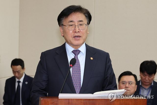 유상임 과학기술정보통신부 장관