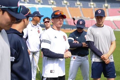 두산 유니폼을 입은 왼손 베테랑 고효준