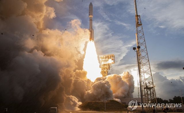 아틀라스 V로켓 발사 모습