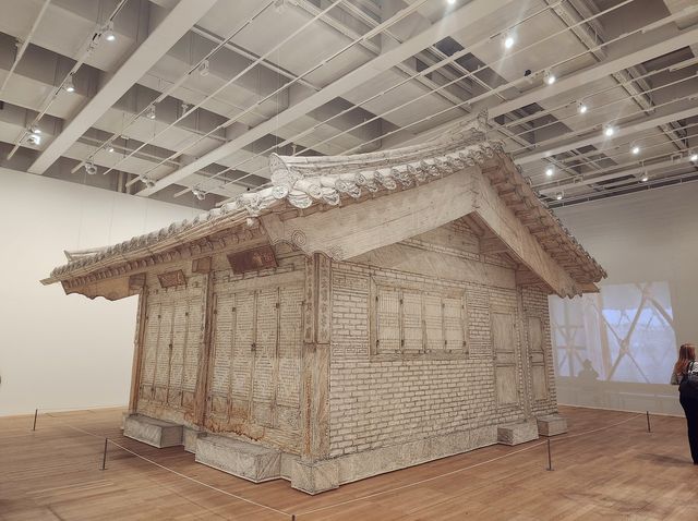 英테이트모던 서도호 전시 '워크 더 하우스'