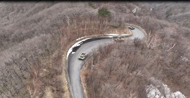 육군 3군단 예하 102기갑여단 산악 기동훈련