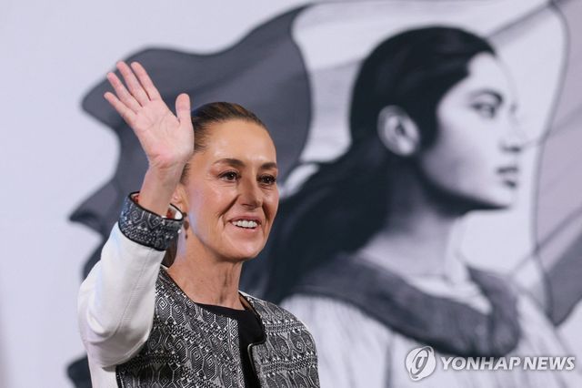 3일(현지시간) 기자회견하는 클라우디아 셰인바움 멕시코 대통령