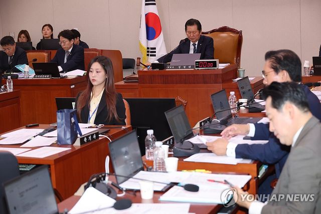 법사위 전체회의