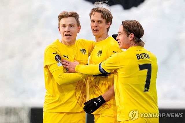 이탈리아 라치오와 UEL 8강에서 승리한 보되 선수들