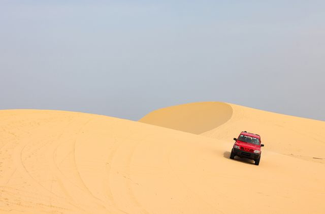 화이트 샌드 듄 달리는 지프차 [사진/임헌정 기자]