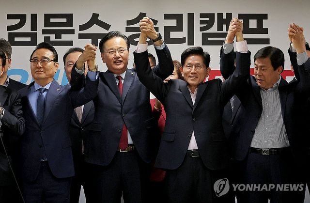 김문수 후보 지지 선언하는 홍준표 캠프 의원들