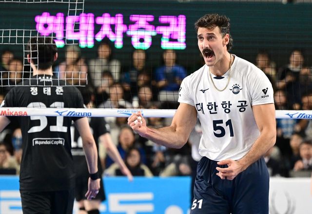 대한항공의 '서브 명인' 러셀