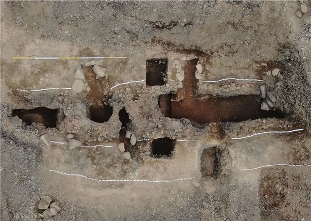 진안 도통리 벽돌가마 내 천정형 구조