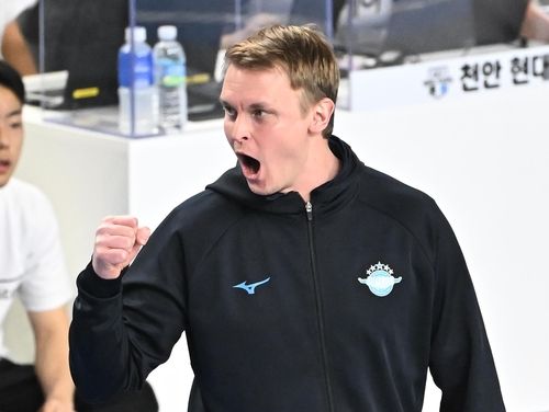 토미 틸리카이넨 대한항공 감독