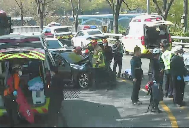 울산 4중 충돌 사고 현장