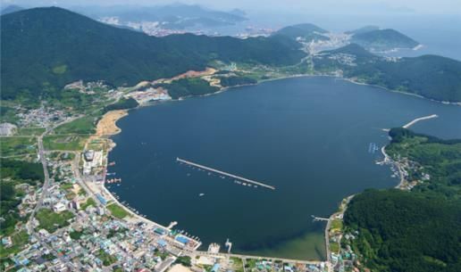 경남 거제 지세포항 전경