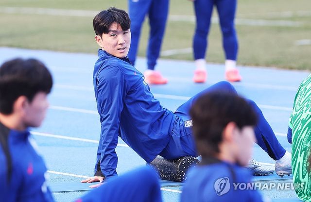 회복훈련 하는 황인범