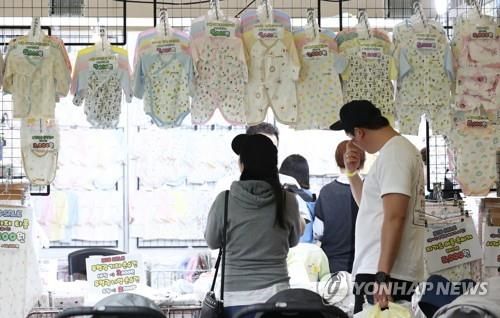 '아이 옷 뭐가 좋을까'