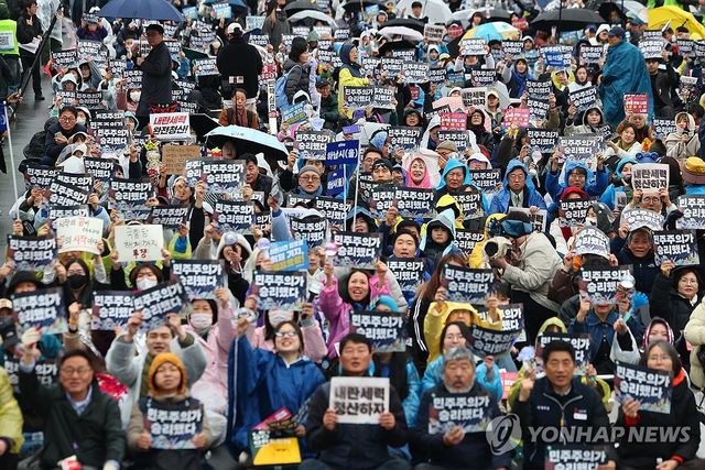 범시민행동 '민주주의가 승리했다'