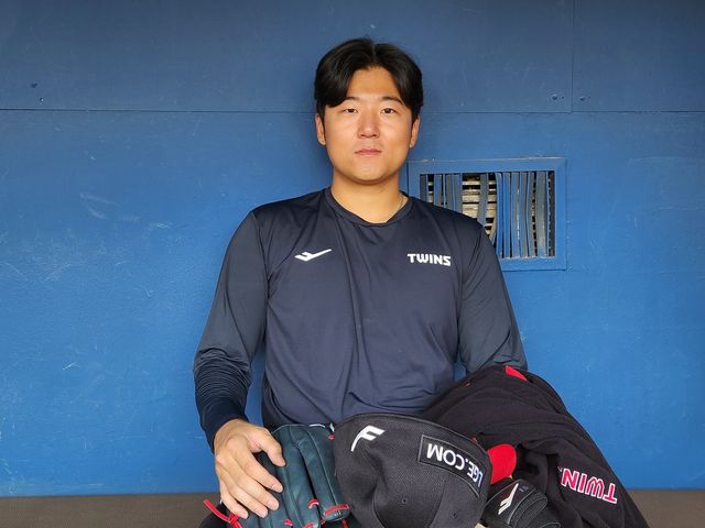 인터뷰하는 LG 송승기