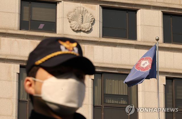 헌법재판소는 아직 경계근무