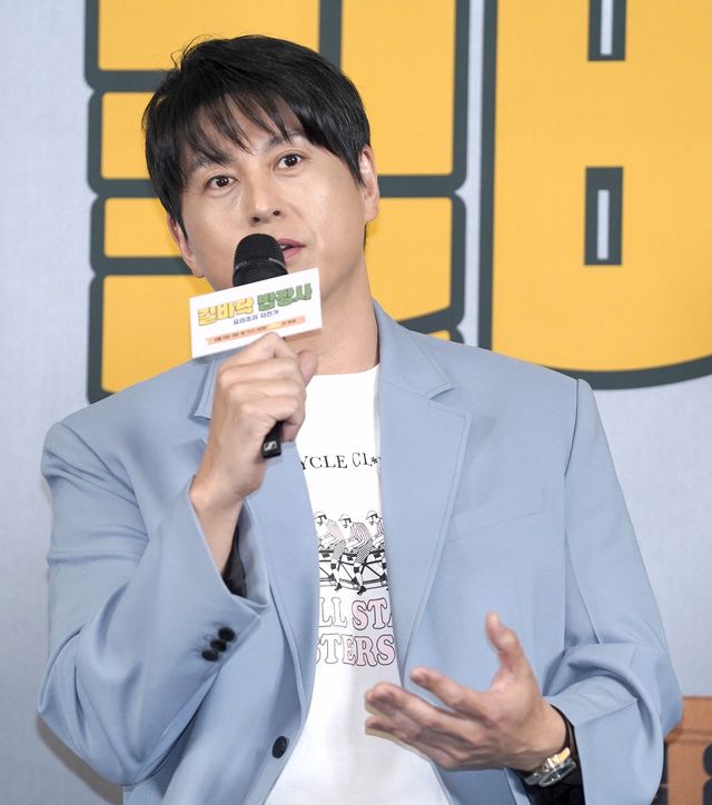 '길바닥 밥장사'의 류수영