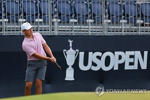 작년 US오픈 때 연습하는 히로시 타이.