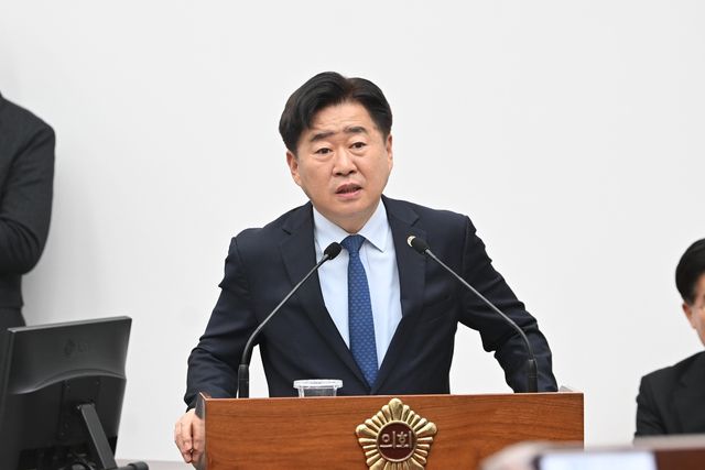 답변하는 오영훈 제주지사