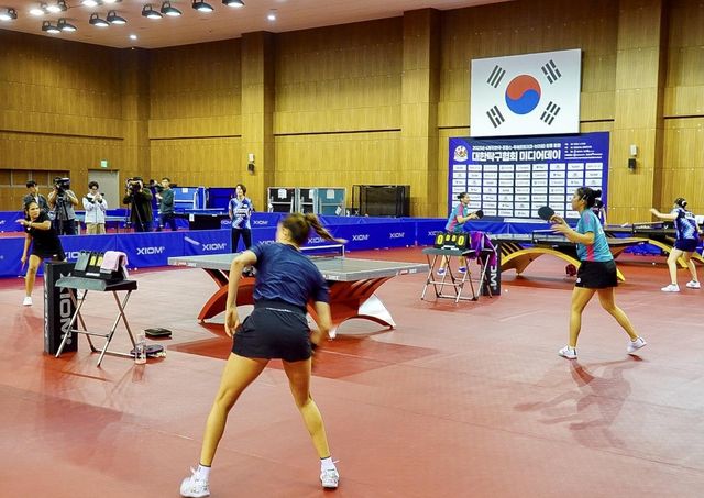 진천선수촌서 외국 선수들과 합동훈련 중인 탁구 대표팀 