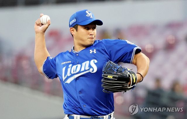 투구하는 최원태