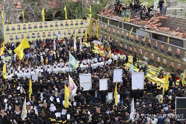 레바논 남부에서 열린 헤즈볼라 대원 장례식