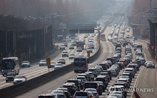[국가결산] 작년 국가채무 1천175조, 50조↑…GDP 비율은 0.8%p↓ - 3