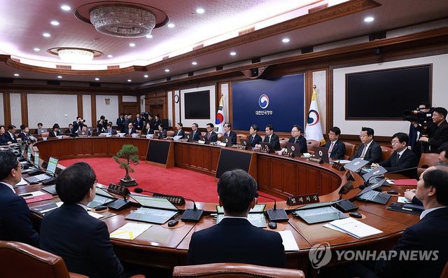 한덕수 권한대행 국무회의 주재