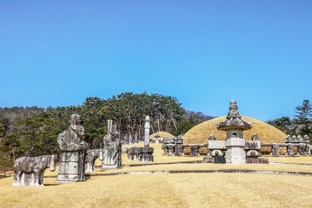 효종과 인선왕후의 동원상하릉 [사진/백승렬 기자]