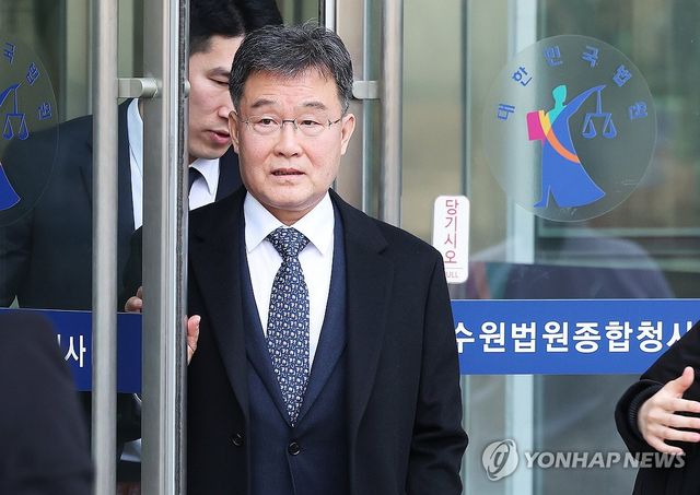 법원 나오는 김만배