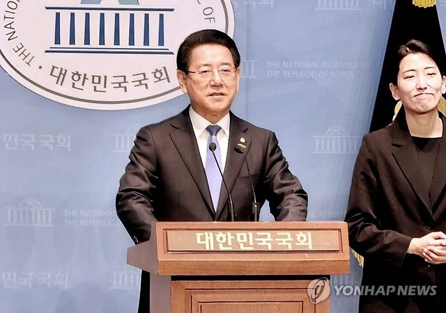 대선 불출마 선언하는 김영록 지사