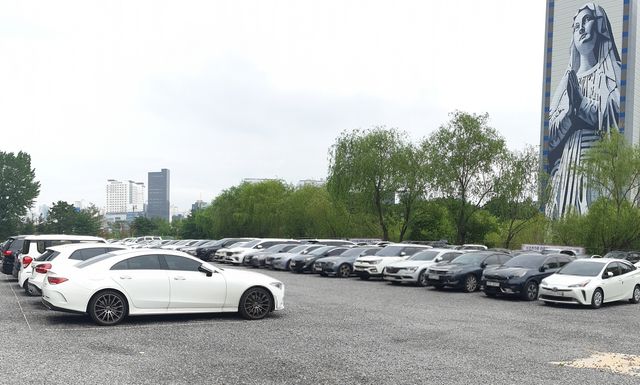 영등포구 여의도동 자투리땅 주차장